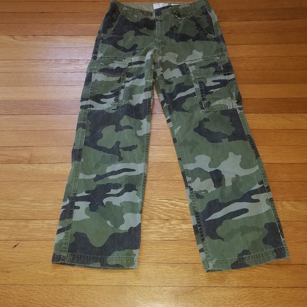 Old Navy camouflage pants.